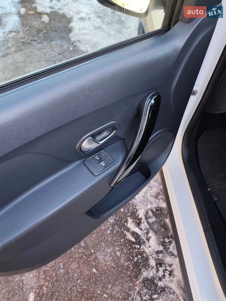 Универсал Dacia Logan MCV 2019 в Ромнах