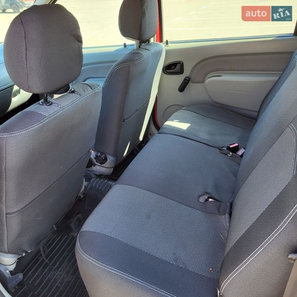 Универсал Dacia Logan MCV 2011 в Броварах