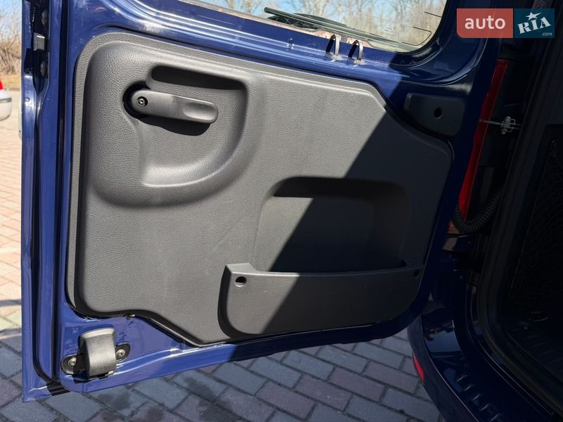 Универсал Dacia Logan MCV 2008 в Ромнах