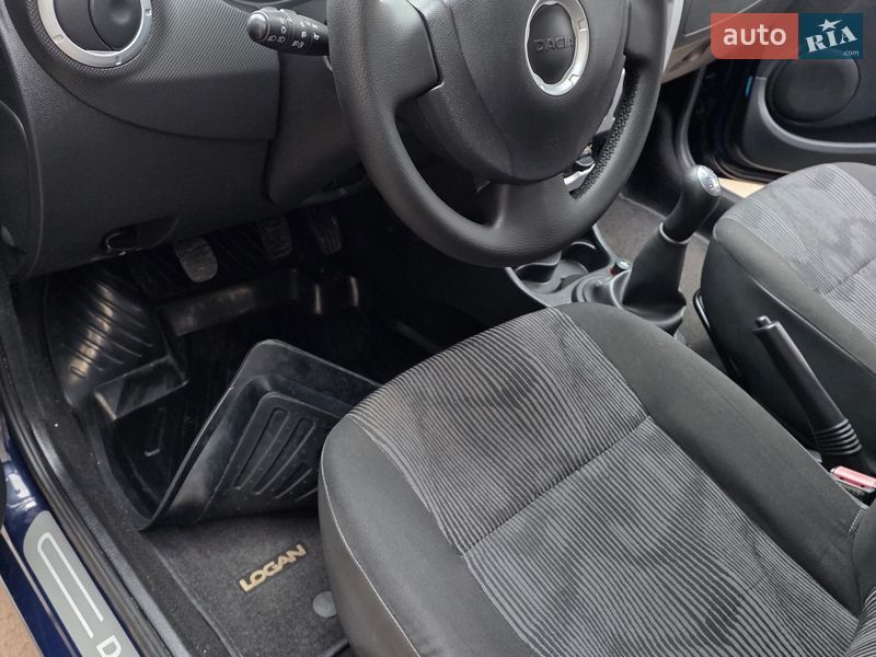 Седан Dacia Logan MCV 2010 в Ивано-Франковске