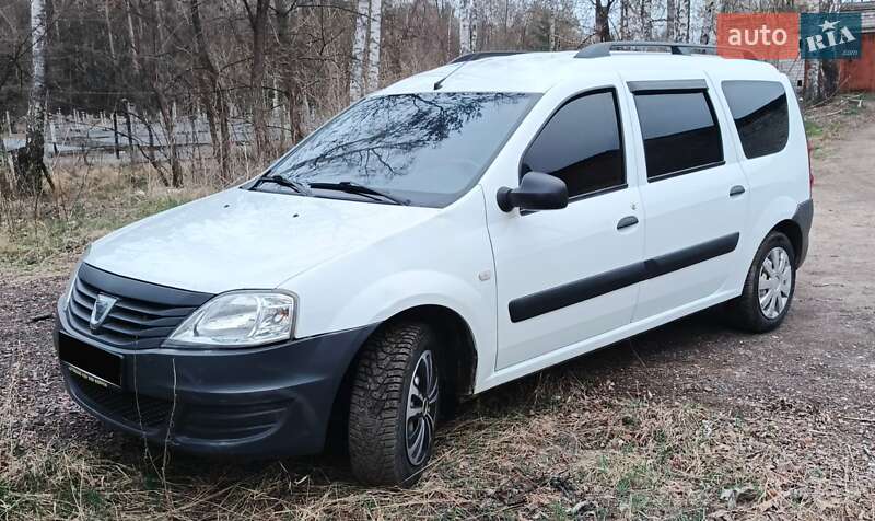 Универсал Dacia Logan MCV 2011 в Чернигове