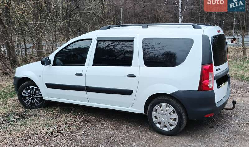 Универсал Dacia Logan MCV 2011 в Чернигове