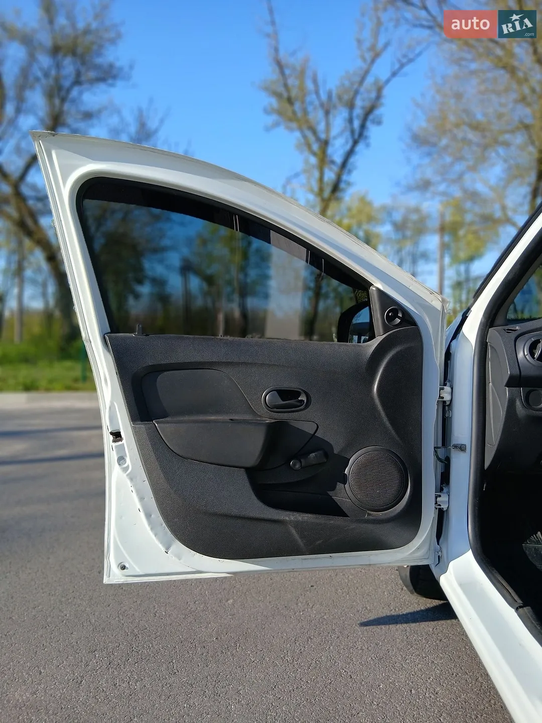 2015 Dacia Logan - мініатюра 11
