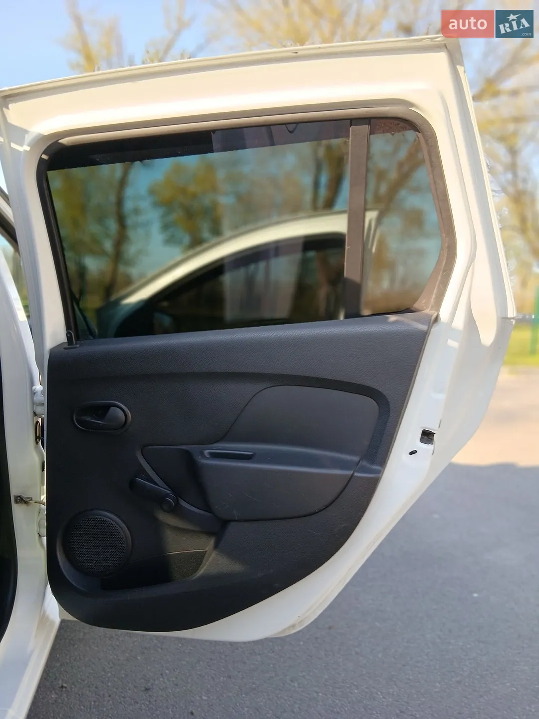 2015 Dacia Logan - мініатюра 16