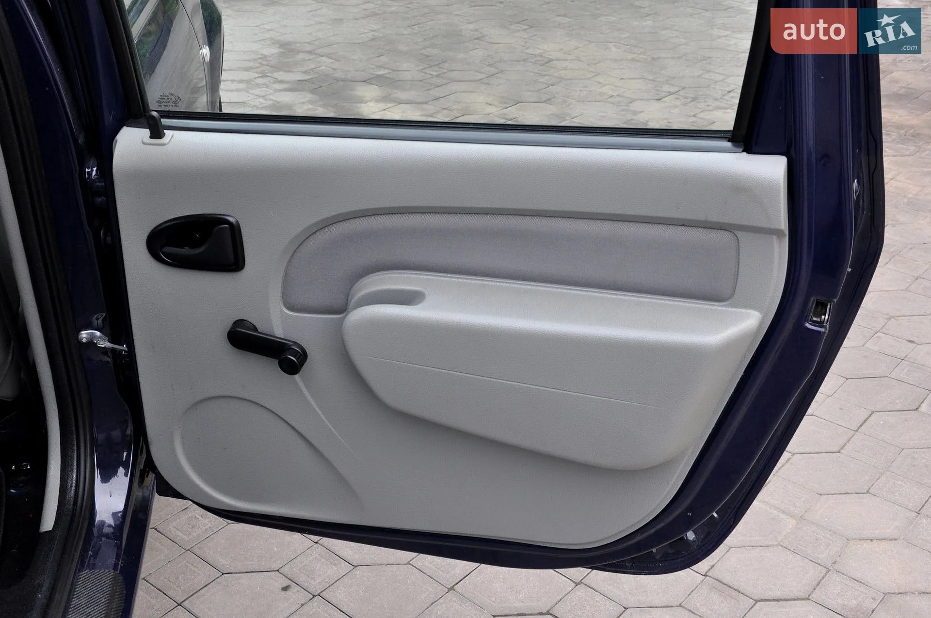 2010 Dacia Logan - мініатюра 24