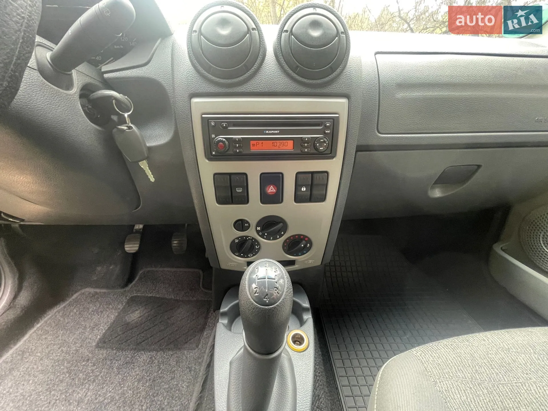 2010 Dacia Logan - мініатюра 11