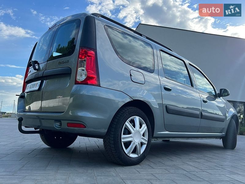 Универсал Dacia Logan MCV 2011 в Луцке
