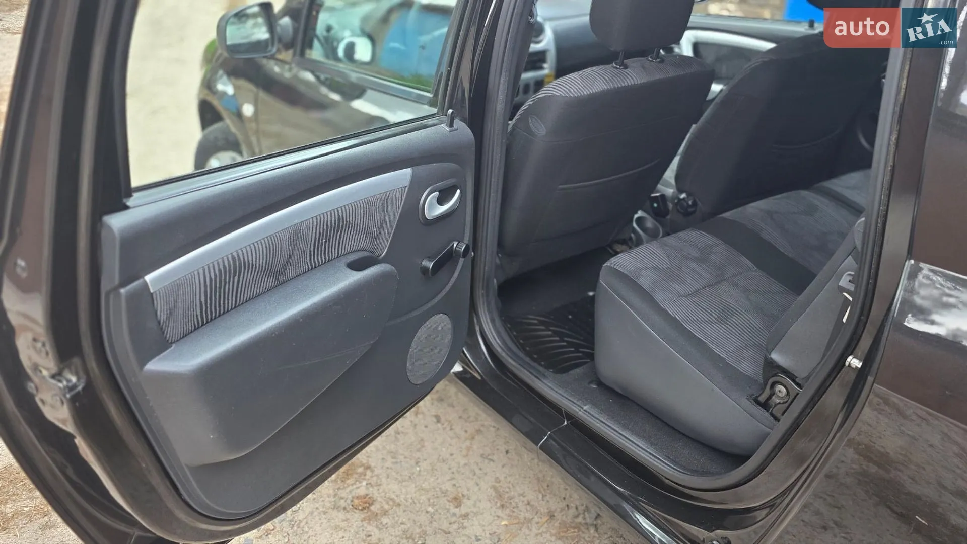 2010 Dacia Logan - мініатюра 21