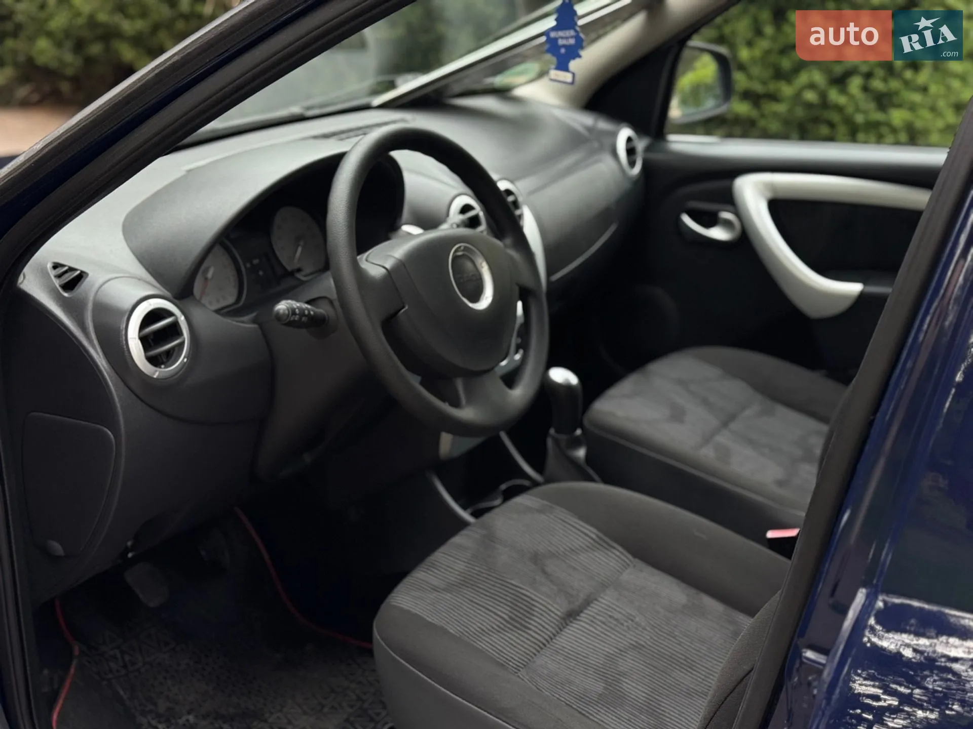 2012 Dacia Logan - мініатюра 13