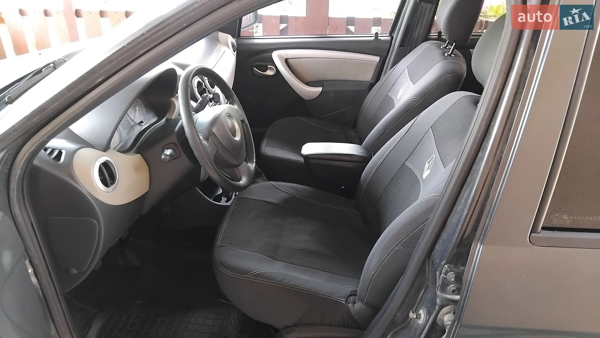 2011 Dacia Logan - мініатюра 11