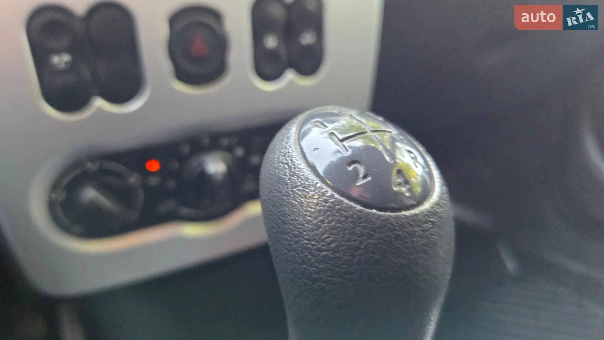 2012 Dacia Logan - мініатюра 25