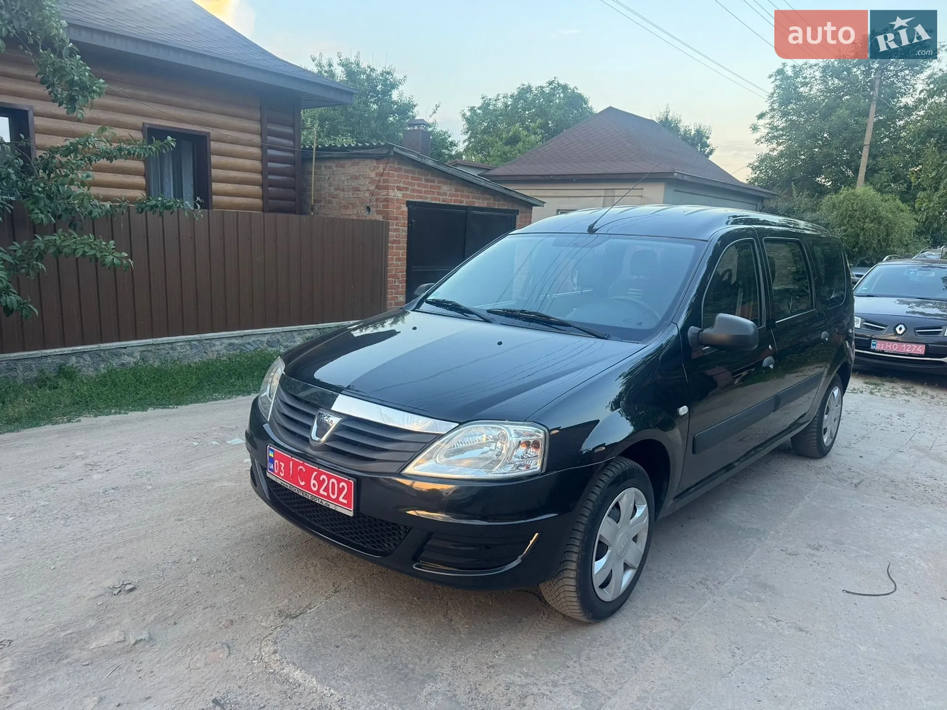2011 Dacia Logan - мініатюра 2