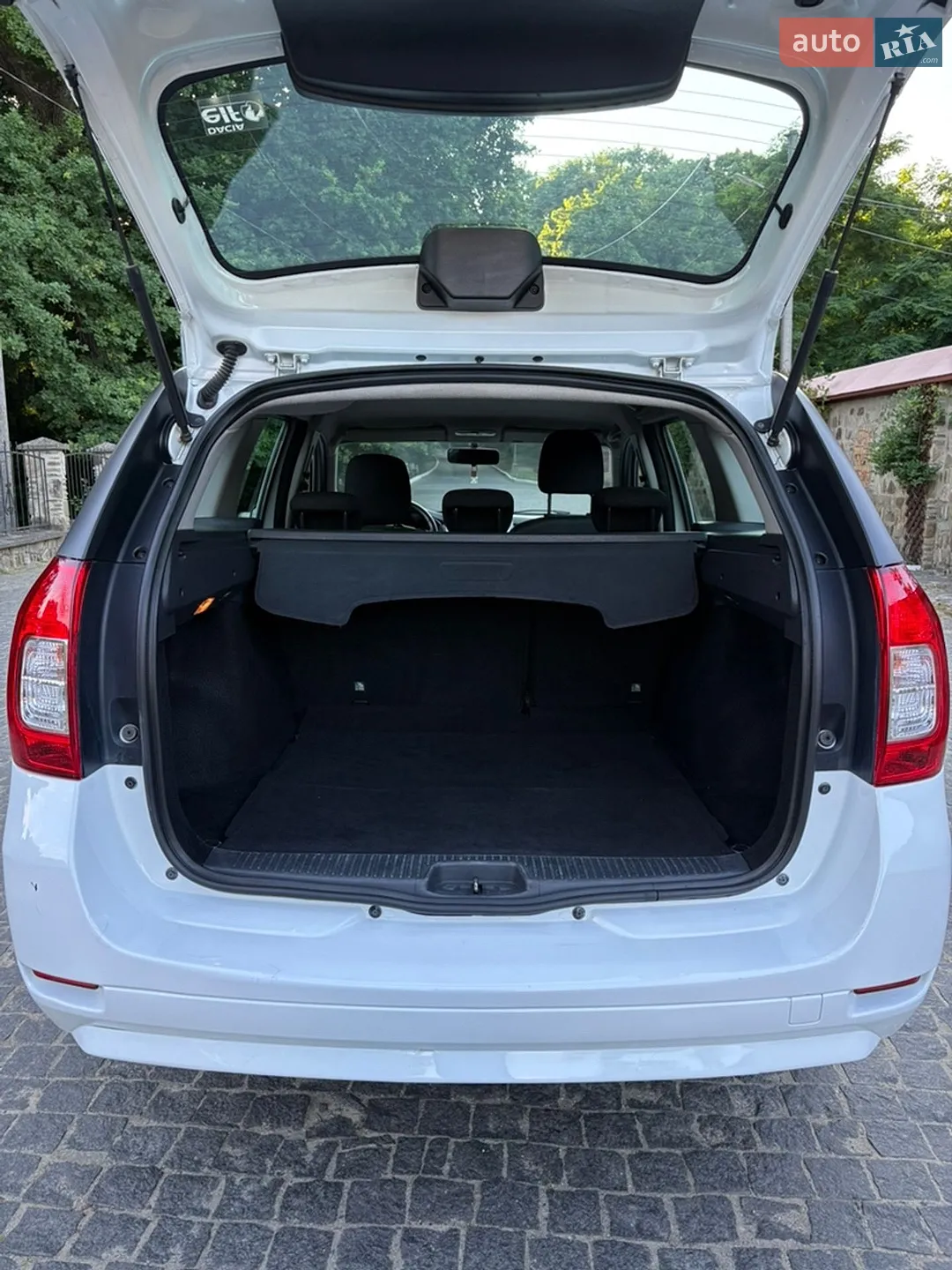 2016 Dacia Logan - мініатюра 18
