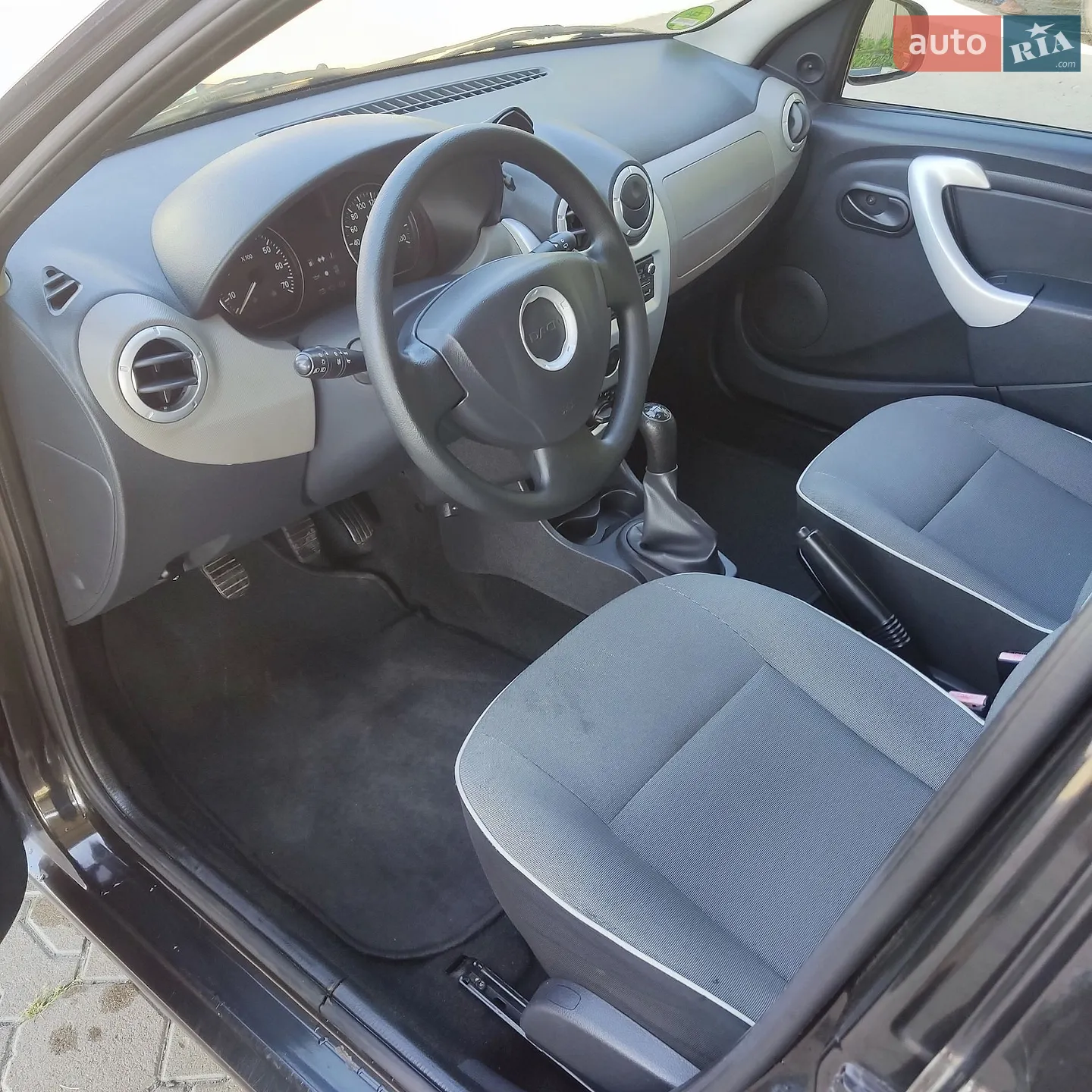 2012 Dacia Logan - мініатюра 8