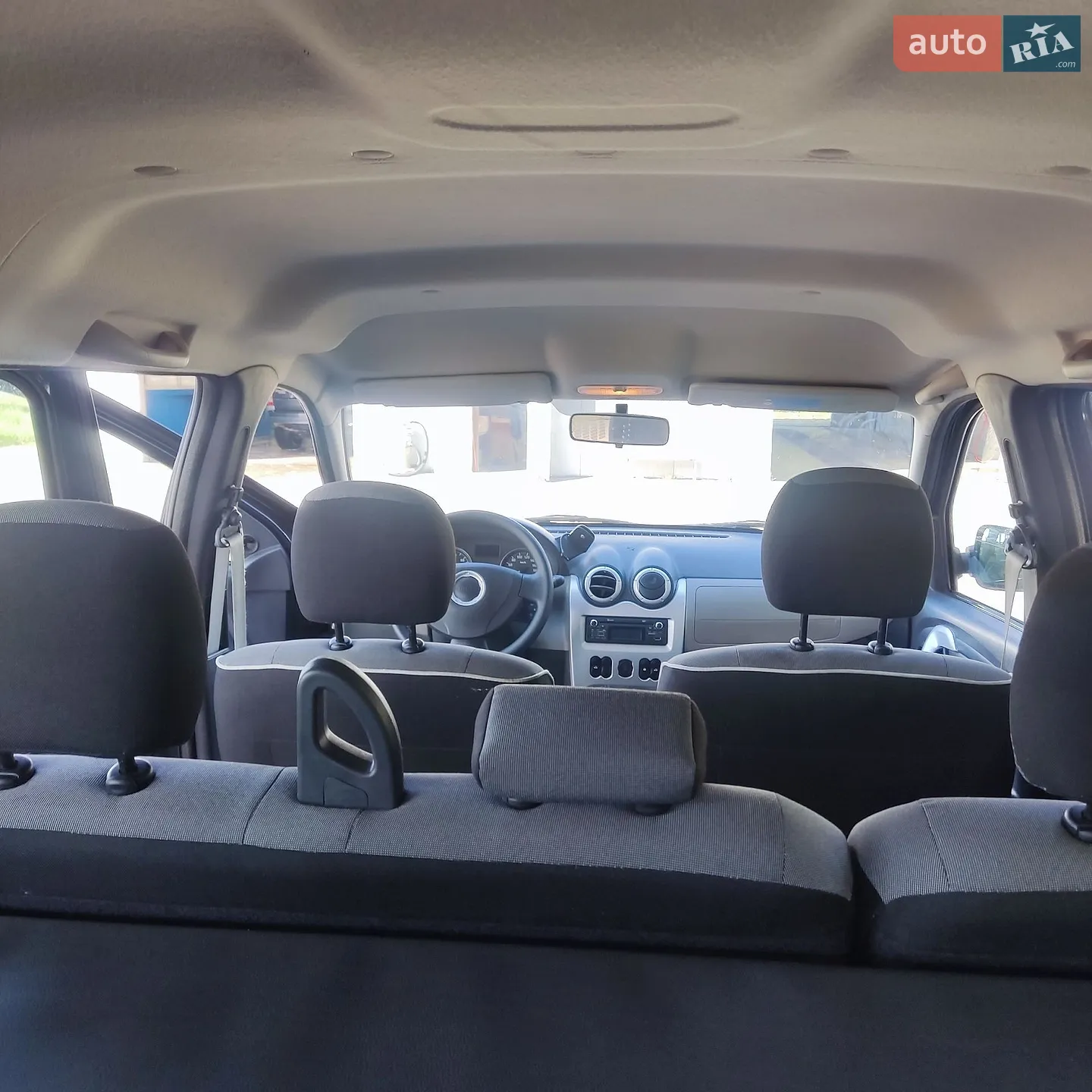 2012 Dacia Logan - мініатюра 11