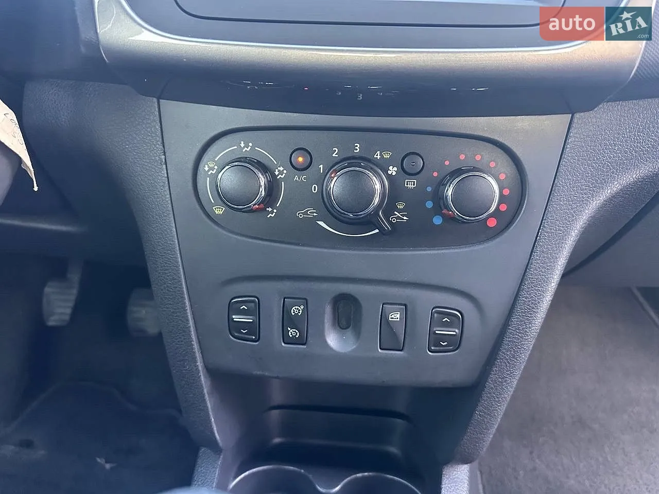 2016 Dacia Logan - мініатюра 43