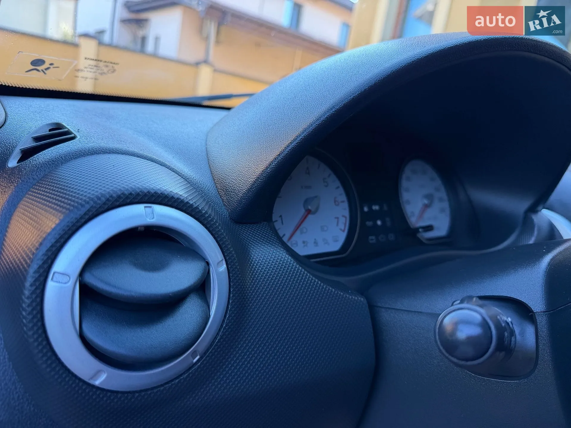 2011 Dacia Logan - мініатюра 80