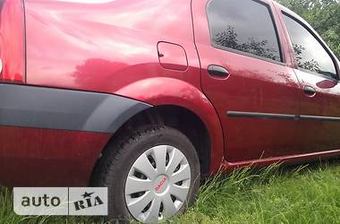 Седан Dacia Logan 2006 в Киеве