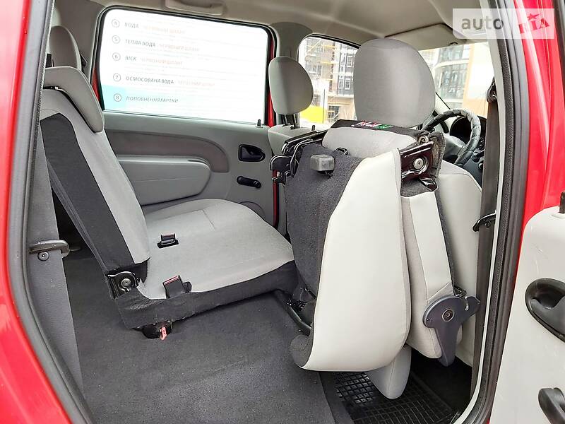 Універсал Dacia Logan 2010 в Івано-Франківську