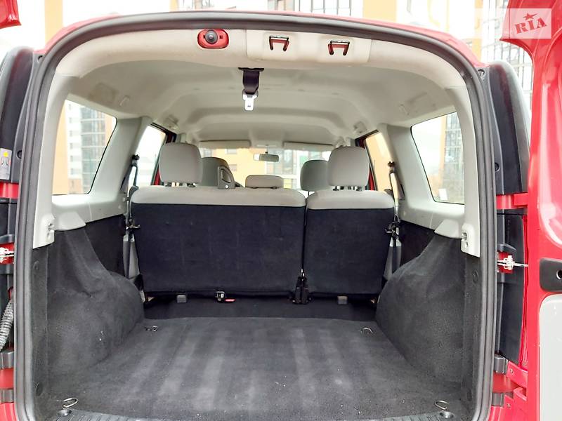 Універсал Dacia Logan 2010 в Івано-Франківську