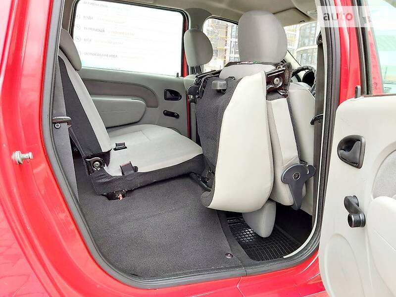 Універсал Dacia Logan 2010 в Івано-Франківську