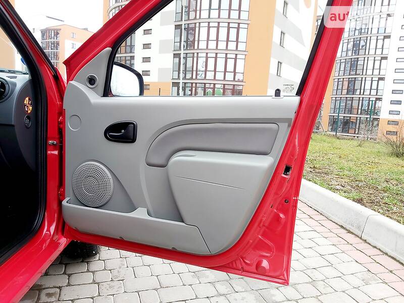 Універсал Dacia Logan 2010 в Івано-Франківську