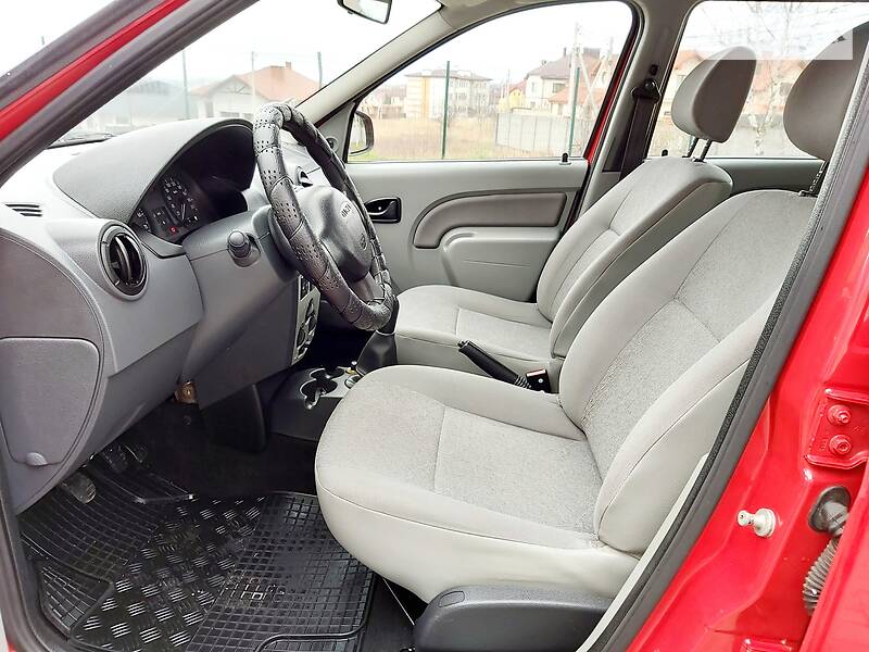 Універсал Dacia Logan 2010 в Івано-Франківську