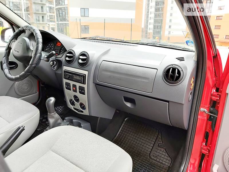 Універсал Dacia Logan 2010 в Івано-Франківську