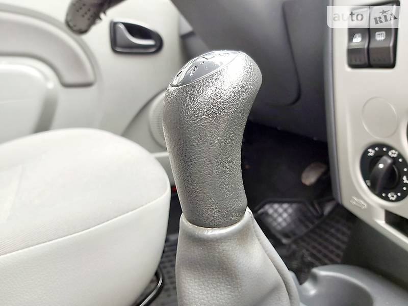 Універсал Dacia Logan 2010 в Івано-Франківську