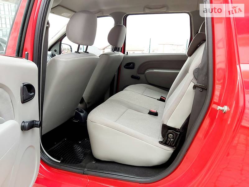 Універсал Dacia Logan 2010 в Івано-Франківську