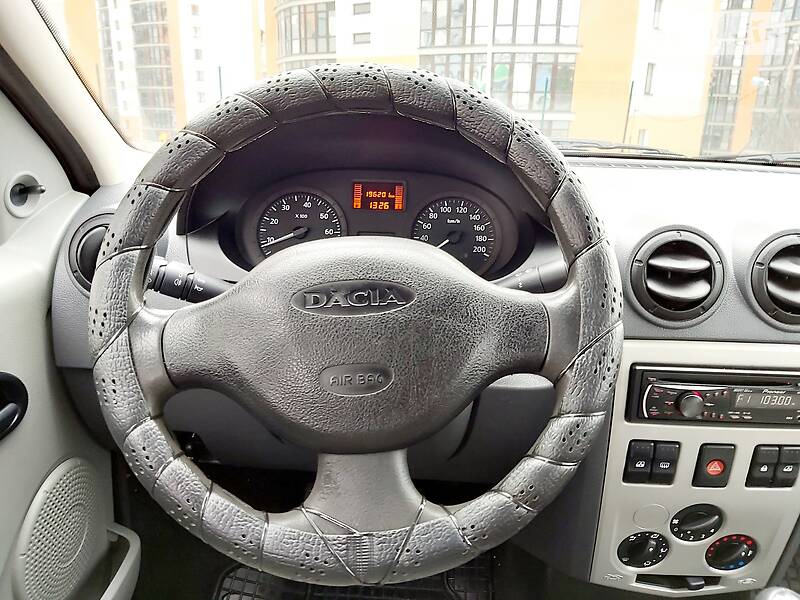Універсал Dacia Logan 2010 в Івано-Франківську