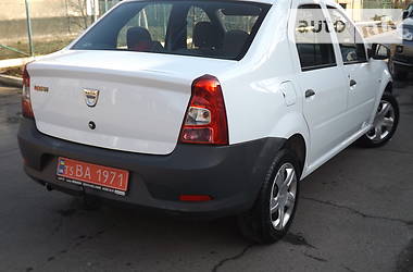 Седан Dacia Logan 2012 в 