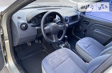 Седан Dacia Logan 2006 в 