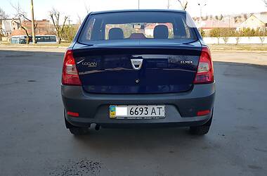 Седан Dacia Logan 2009 в 