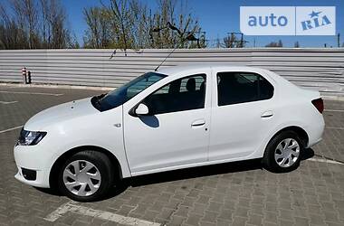 Седан Dacia Logan 2015 в 