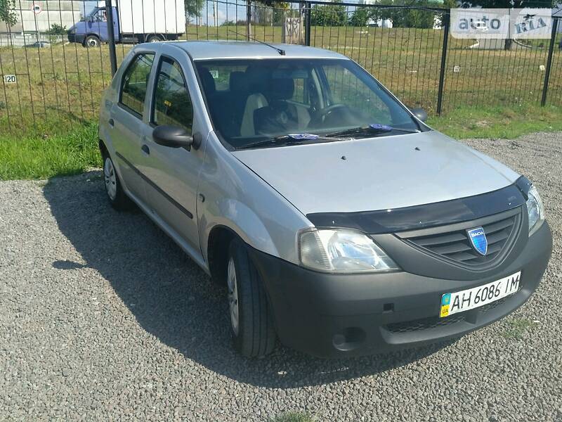 Седан Dacia Logan 2007 в Києві