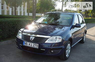 Седан Dacia Logan 2010 в Дрогобичі