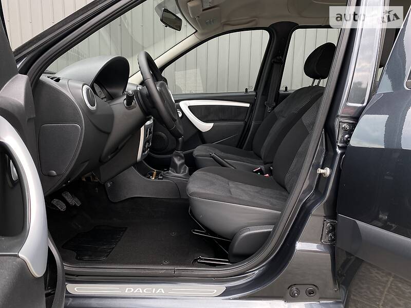 Универсал Dacia Logan 2009 в Дрогобыче