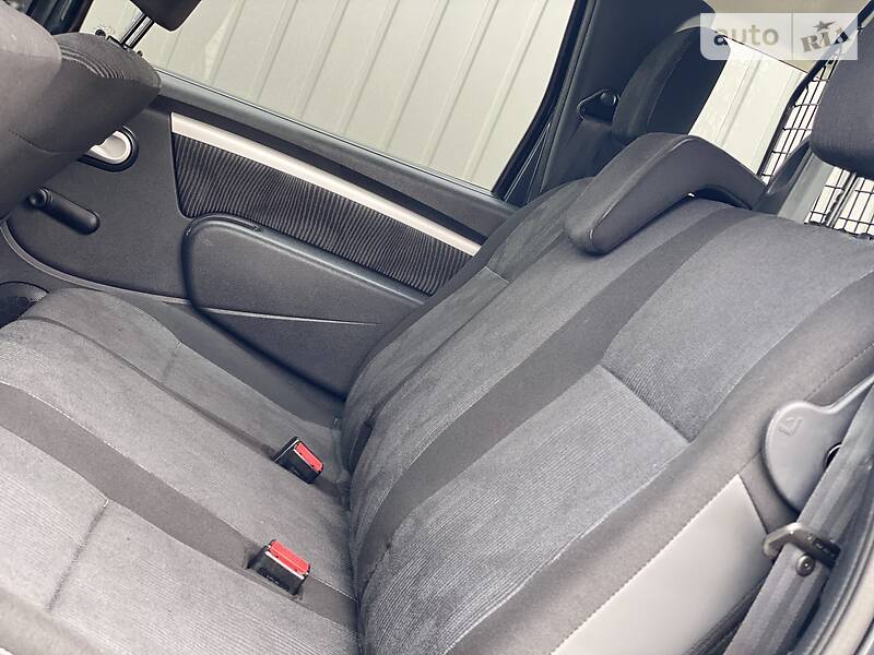 Универсал Dacia Logan 2009 в Дрогобыче