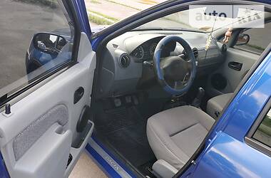 Седан Dacia Logan 2006 в Луцке