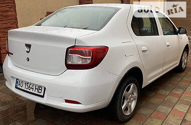 Седан Dacia Logan 2013 в Ужгороде