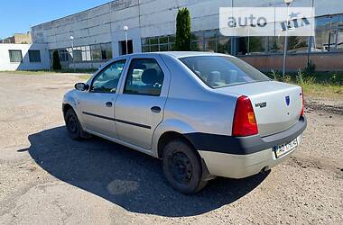 Седан Dacia Logan 2006 в Ужгороді