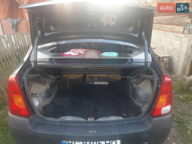 Седан Dacia Logan 2007 в Турке фото 8 Седан Dacia Logan 2007 в Турке
