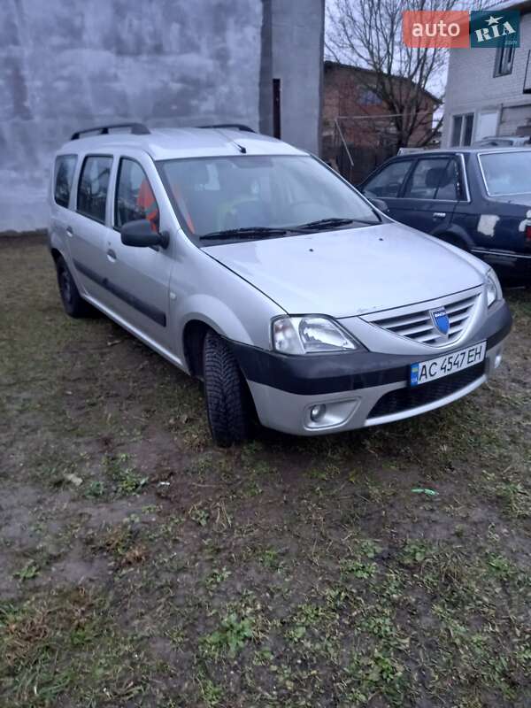 Универсал Dacia Logan 2008 в Ровно