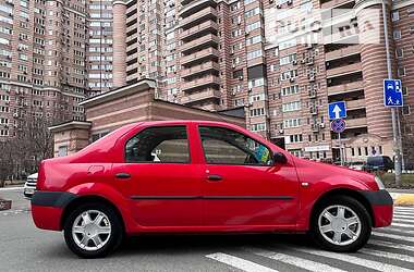 Седан Dacia Logan 2006 в Киеве