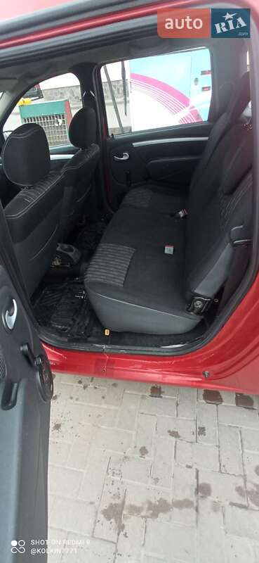 Универсал Dacia Logan 2009 в Черновцах