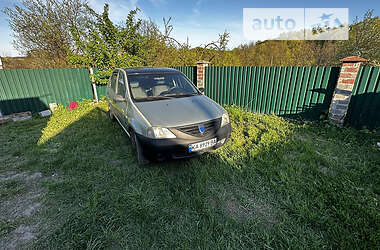 Седан Dacia Logan 2006 в Киеве