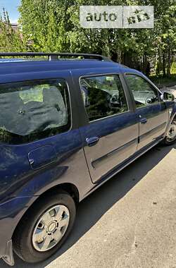 Седан Dacia Logan 2012 в 