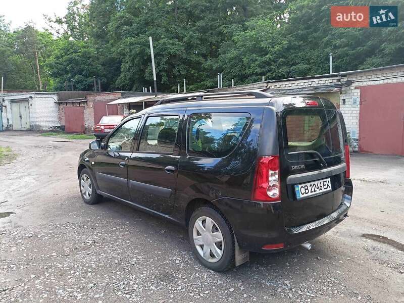 Седан Dacia Logan 2009 в Чернигове
