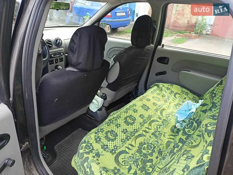 Седан Dacia Logan 2009 в Чернигове